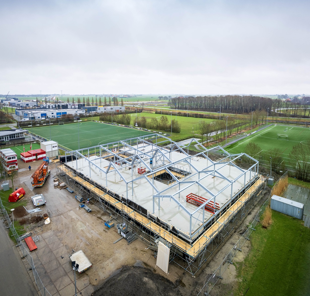 Nieuwbouw Zuyderzee Lyceum bereikt het hoogste punt